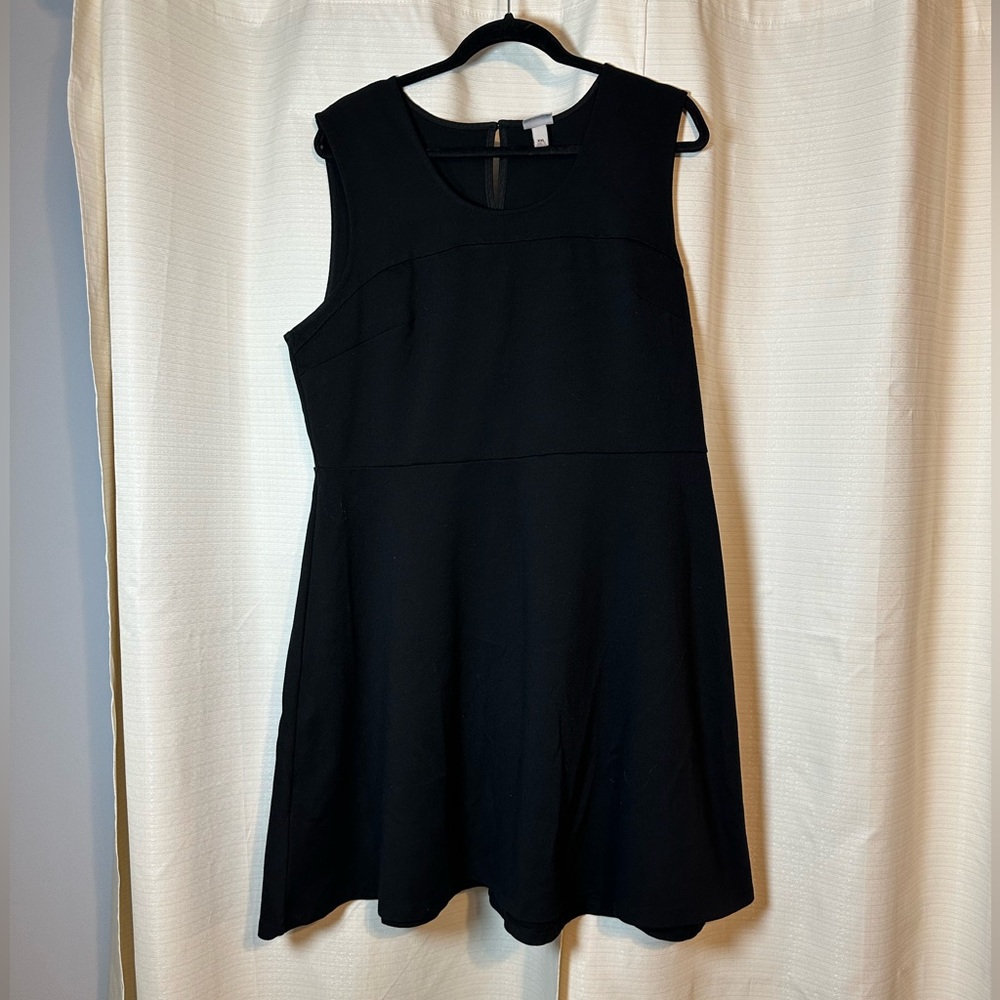 Black Sleeveless Dress XXL
